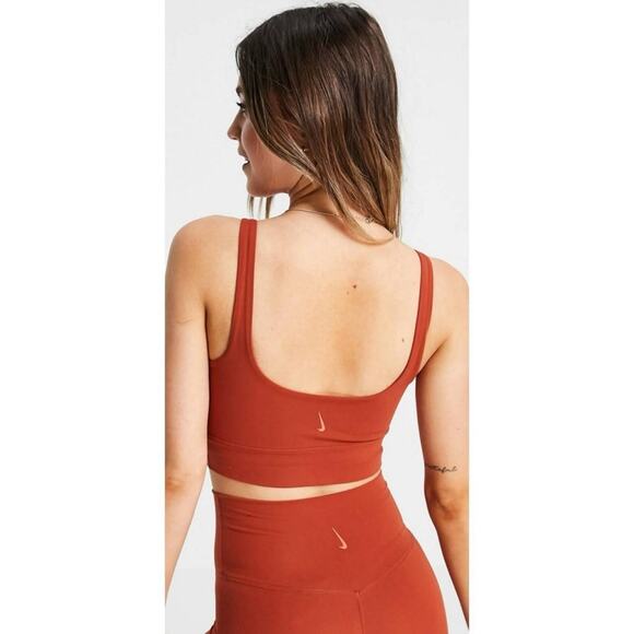 NWT Nike Yoga Luxe Women's Infinalon Cropped Tank Rust Size 1X - Picture 2 of 10